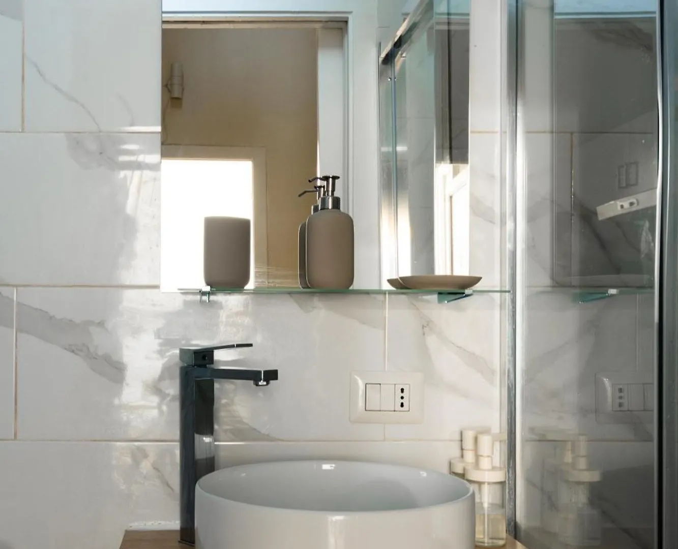 Cozy Historical Flat Napoli Apartment 0*, Naples Italy