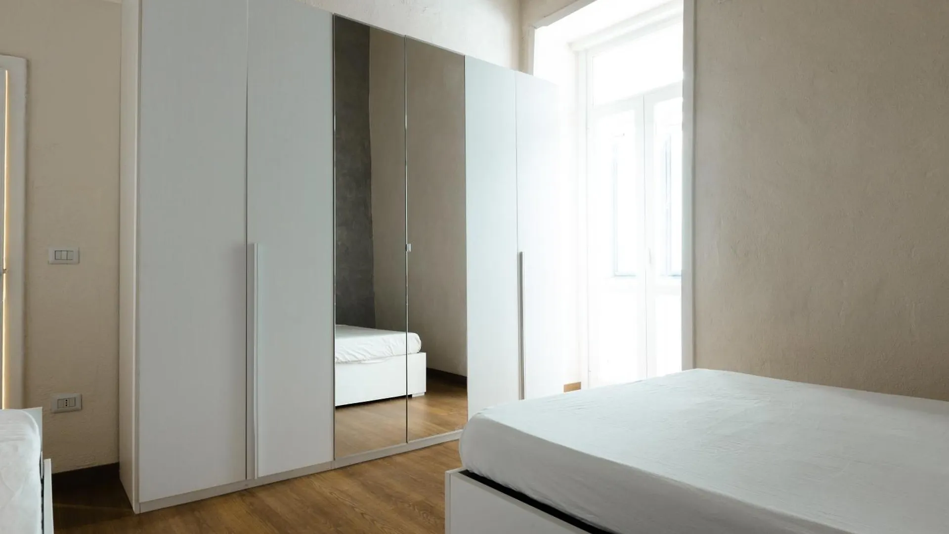 Cozy Historical Flat Napoli公寓 0*, 那不勒斯